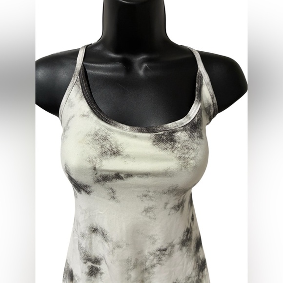 Stylish Black and White Tie-Dye Dress - Picture 2 of 6